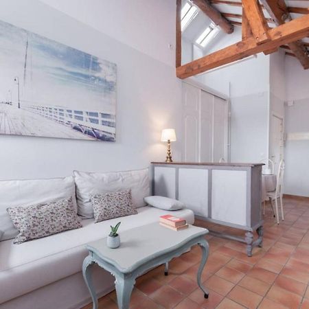 Cozy One-Bedroom Penthhouse La Latina Madrid Extérieur photo