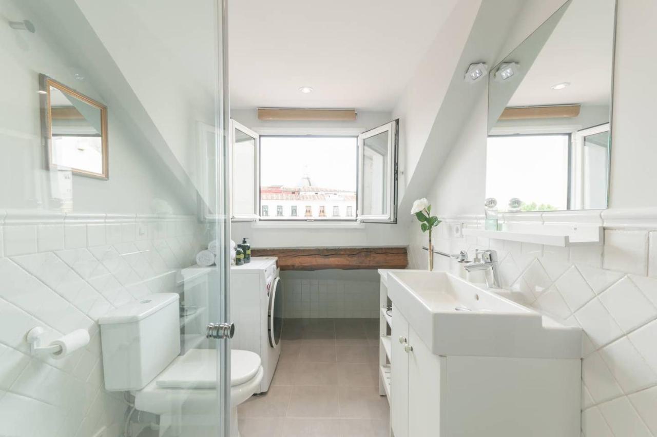 Cozy One-Bedroom Penthhouse La Latina Madrid Extérieur photo