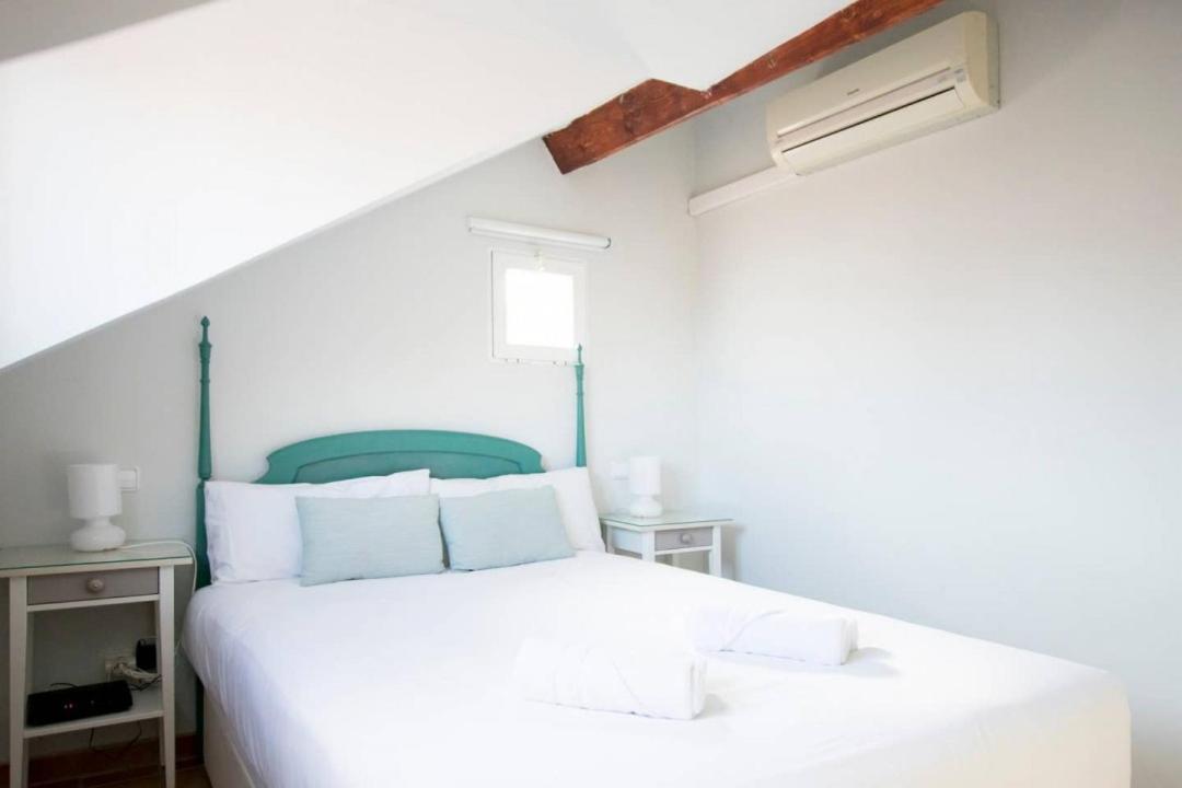 Cozy One-Bedroom Penthhouse La Latina Madrid Extérieur photo